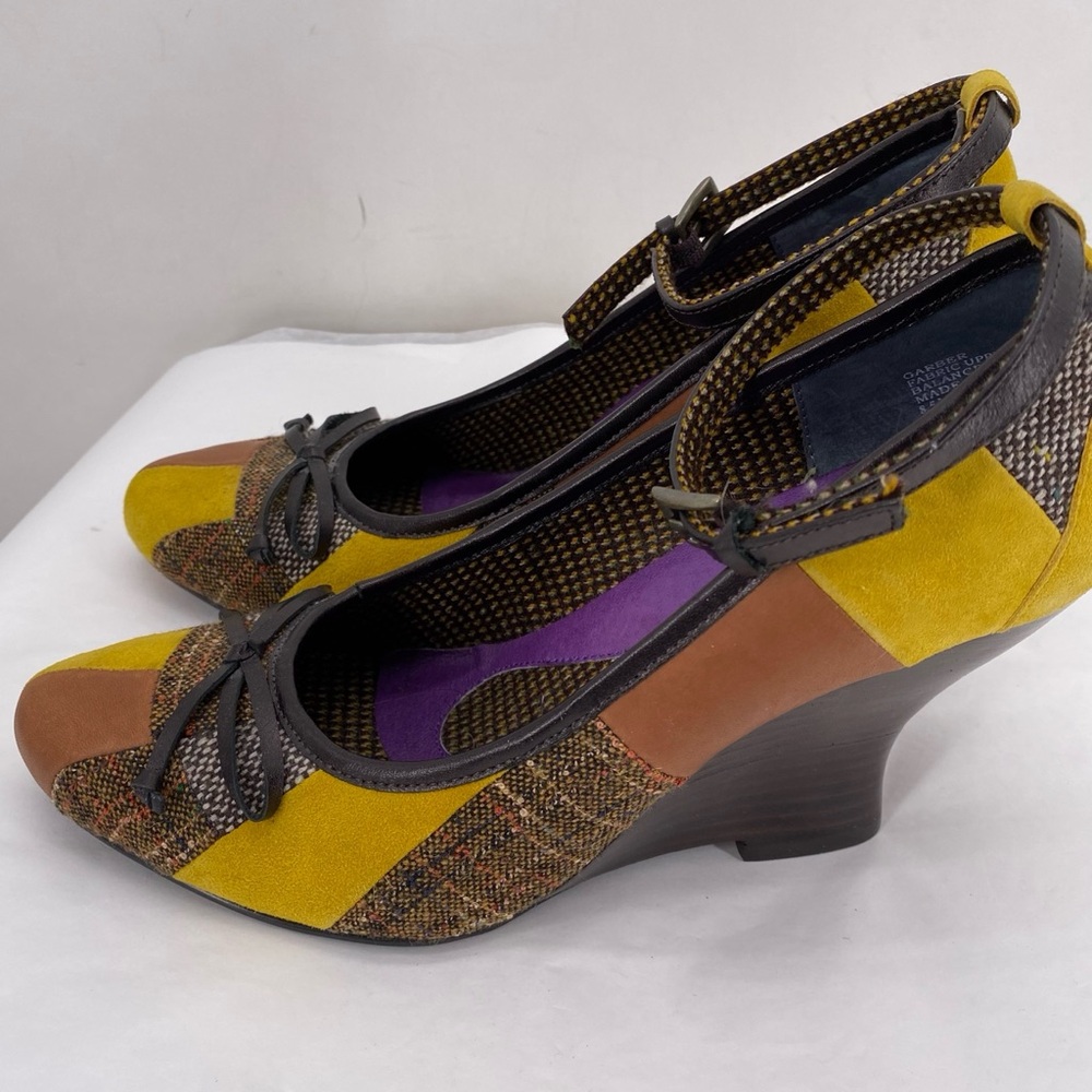 Kensie yellow & brown patchwork wedges - Picture 4 of 9